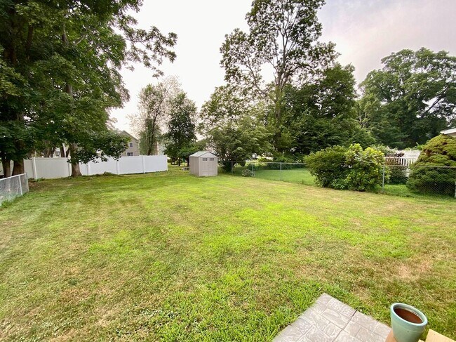 Building Photo - 31 Ziegler Ave