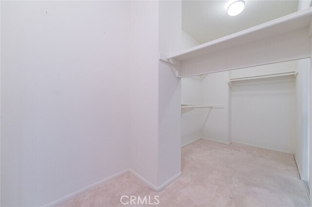 Building Photo - 22661 White Oaks
