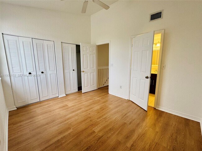 Building Photo - 771 SW 148th Ave