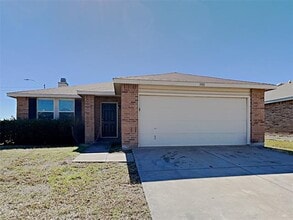 Building Photo - 3901 German Pointer Way