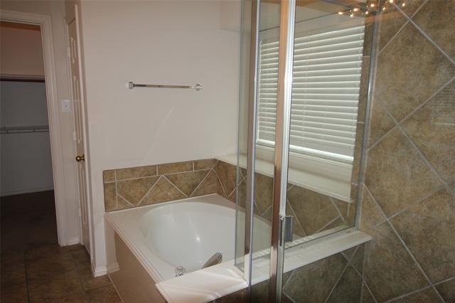 Building Photo - 15834 Durango Dr
