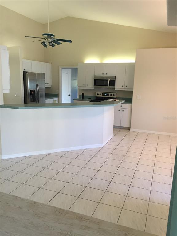 Building Photo - 15140 Lyneburg Ave