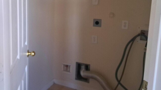 Building Photo - 21842 Grassy Hill Ln