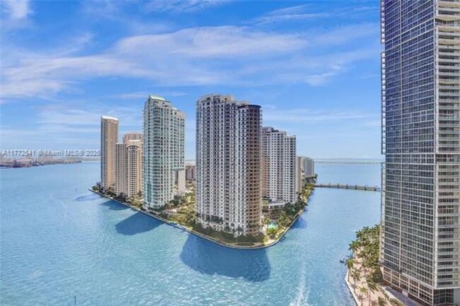 Building Photo - 300 Biscayne Blvd Way