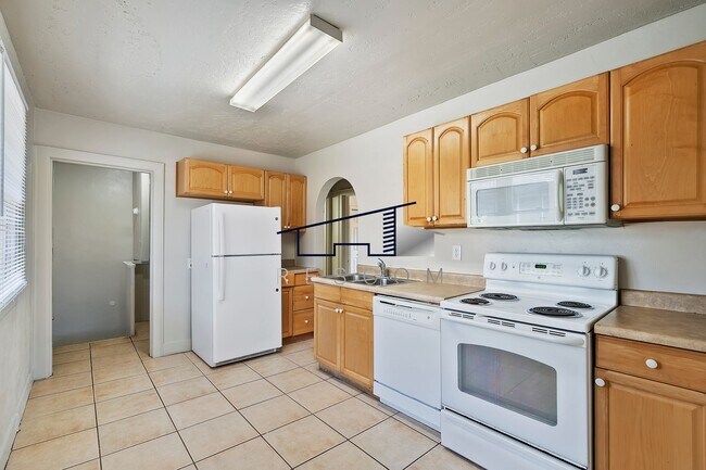 Building Photo - Ogden 2 Bedroom, 1 Bathroom!