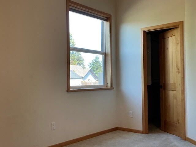 Building Photo - 1 Bed ADU on Shasta Pl — Private Entrance, Steps from Millers Landing