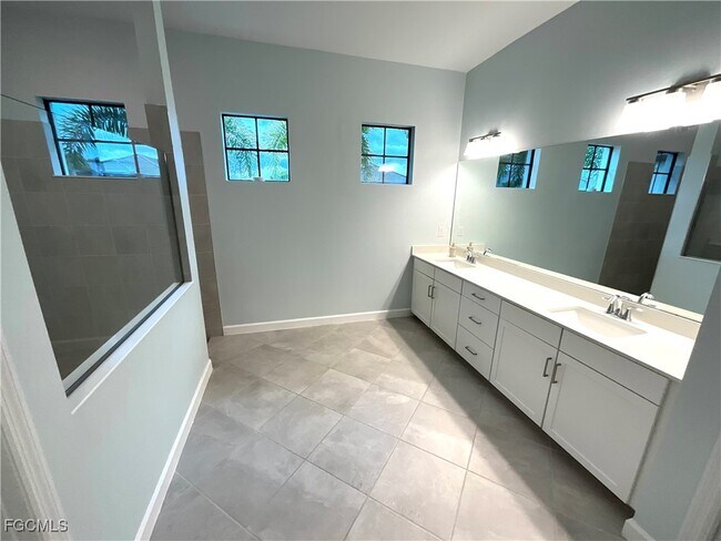 Building Photo - 11734 Rolling Falls Bnd