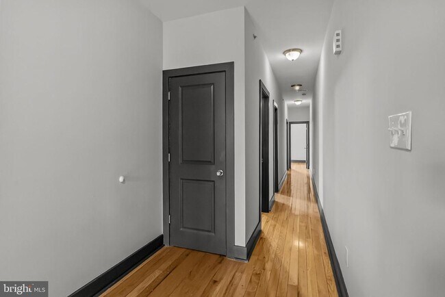 Building Photo - 1805 N 18th St