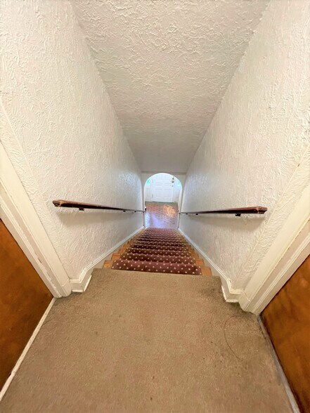 Building Photo - 6532 Wilkins Ave