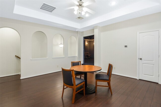 Building Photo - 24322 Bella Florence Dr