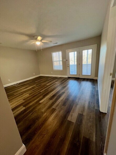 Living room - 920 Brittany Deanne Ln