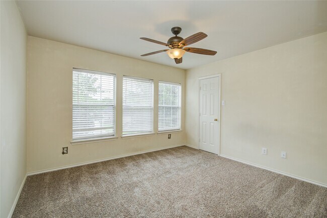 Building Photo - 21718 Grand Hollow Ln