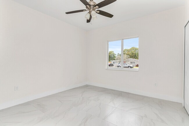 Building Photo - 2780 NW 15th St