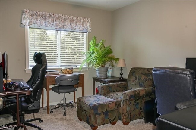 Building Photo - 822 Shadowood Ln SE