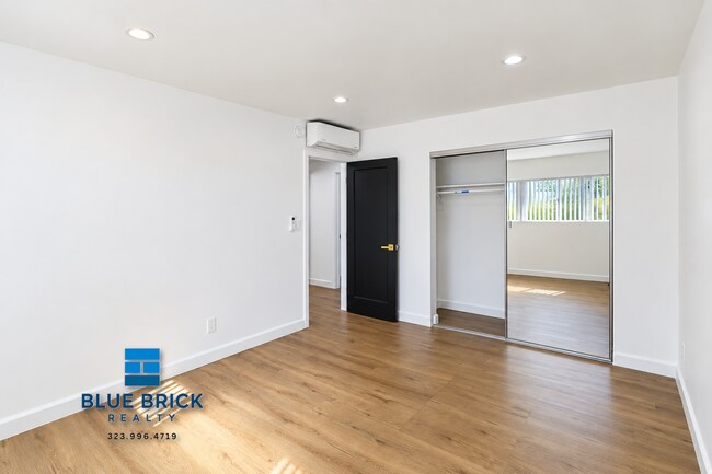 Building Photo - 11731 Kittridge St
