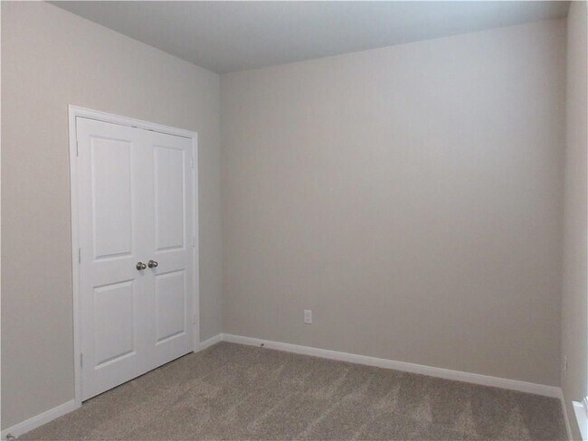 Building Photo - 1017 Sundrops St