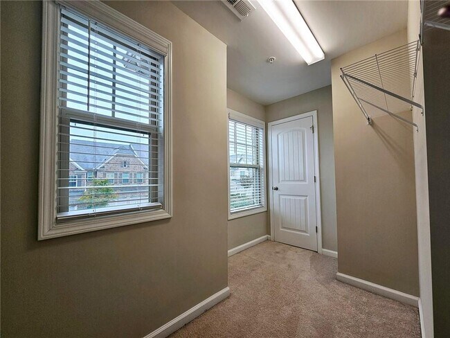 Building Photo - 1216 Fischer Trace