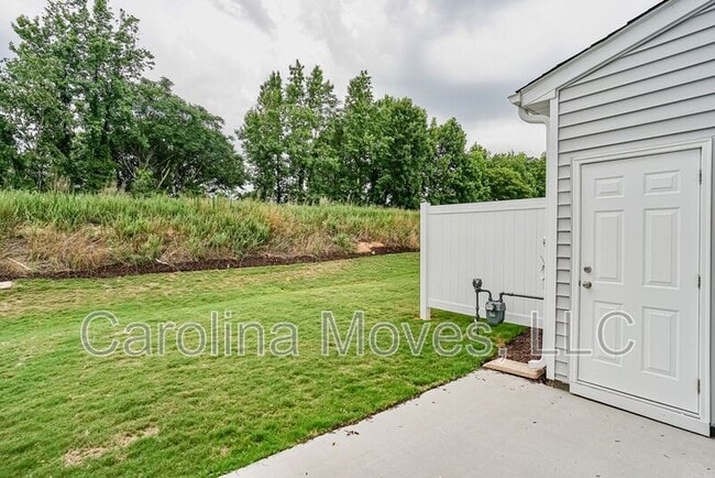 Building Photo - 1358 Maplesmith Way
