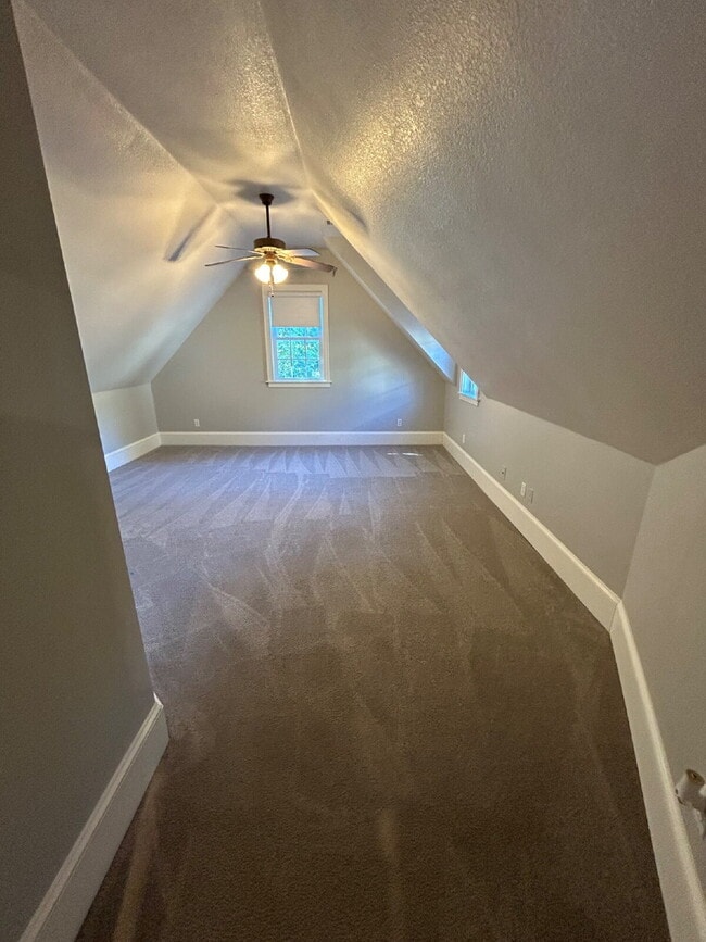 Building Photo - "Charming 4-Bedroom Retreat with Granite F...