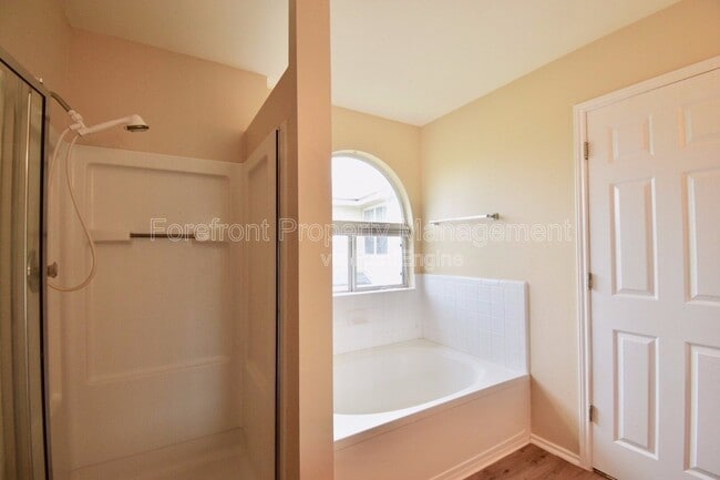 Building Photo - 10527 Cub Haven