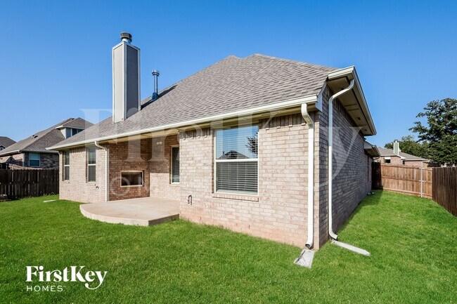 Building Photo - 2809 Cypress Springs Blvd
