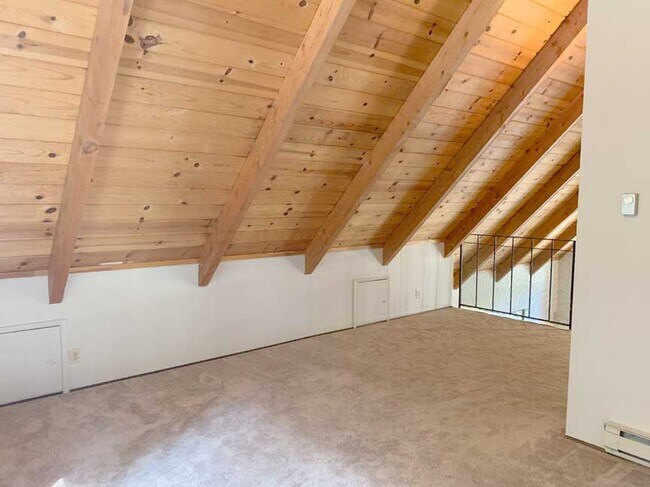 Building Photo - 3564 Gold Ridge Trail