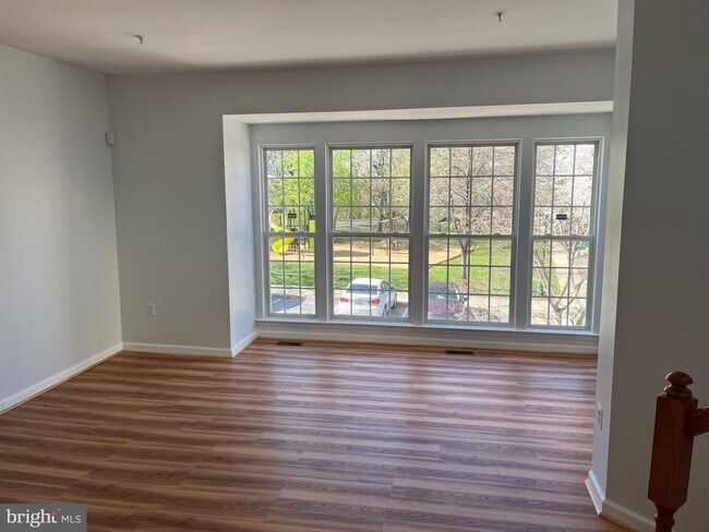 Building Photo - 9611 Juniper Dr