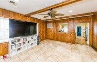 Building Photo - Charming South Highlands Home with Multiple Living Areas
