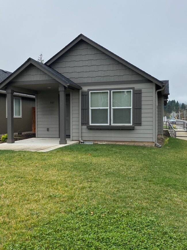 Building Photo - Beautiful 3 bedroom/2 bath tiny home in Co...