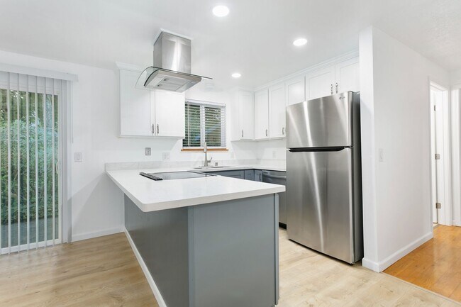 Building Photo - Charming Lakewood Rambler 3bd 1.5 bath