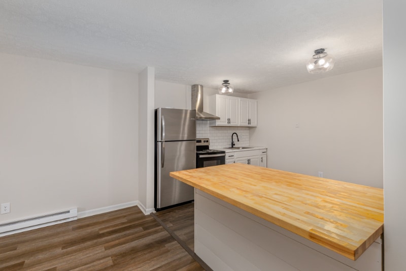 Building Photo - 3028 Cleinview Ave