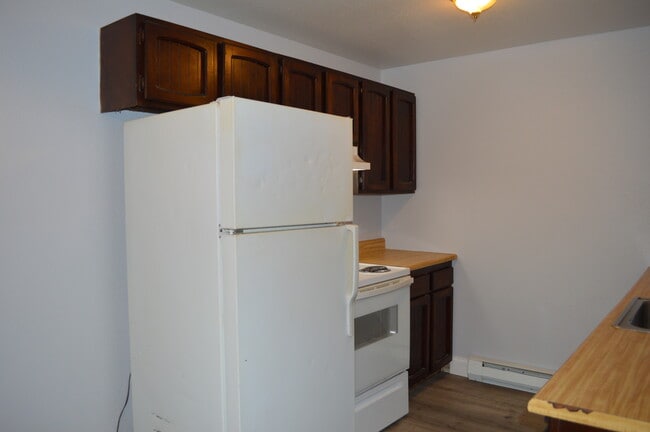 Building Photo - 12455 SW Gingham Ln