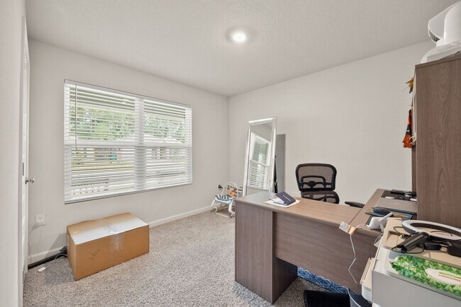 Building Photo - 4/2 Stunning Brick Home with community pool in Crestview