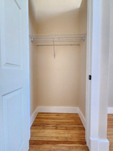 Building Photo - 21 Jefferson St