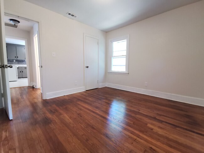 Bedroom 1 - 514 Porter St