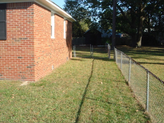 Building Photo - 1418 Willow Ave