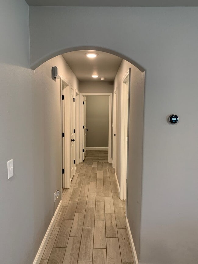 Building Photo - Beautiful 4 Bedroom Home for lease, Benton...