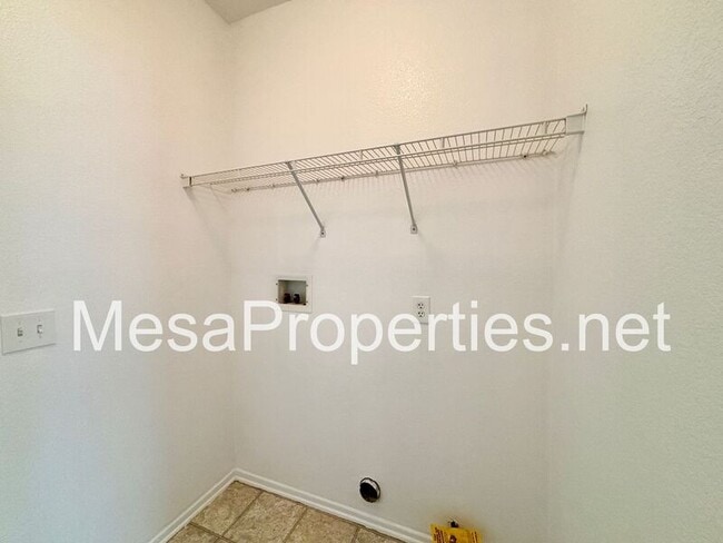 Building Photo - 13034 Lehigh Ct