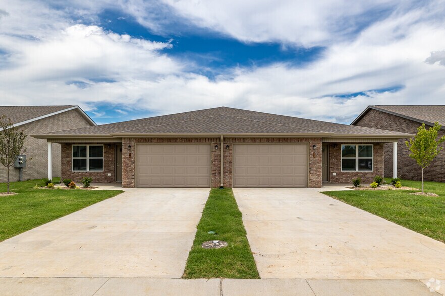 Building Photo - Mason Valley Townhomes