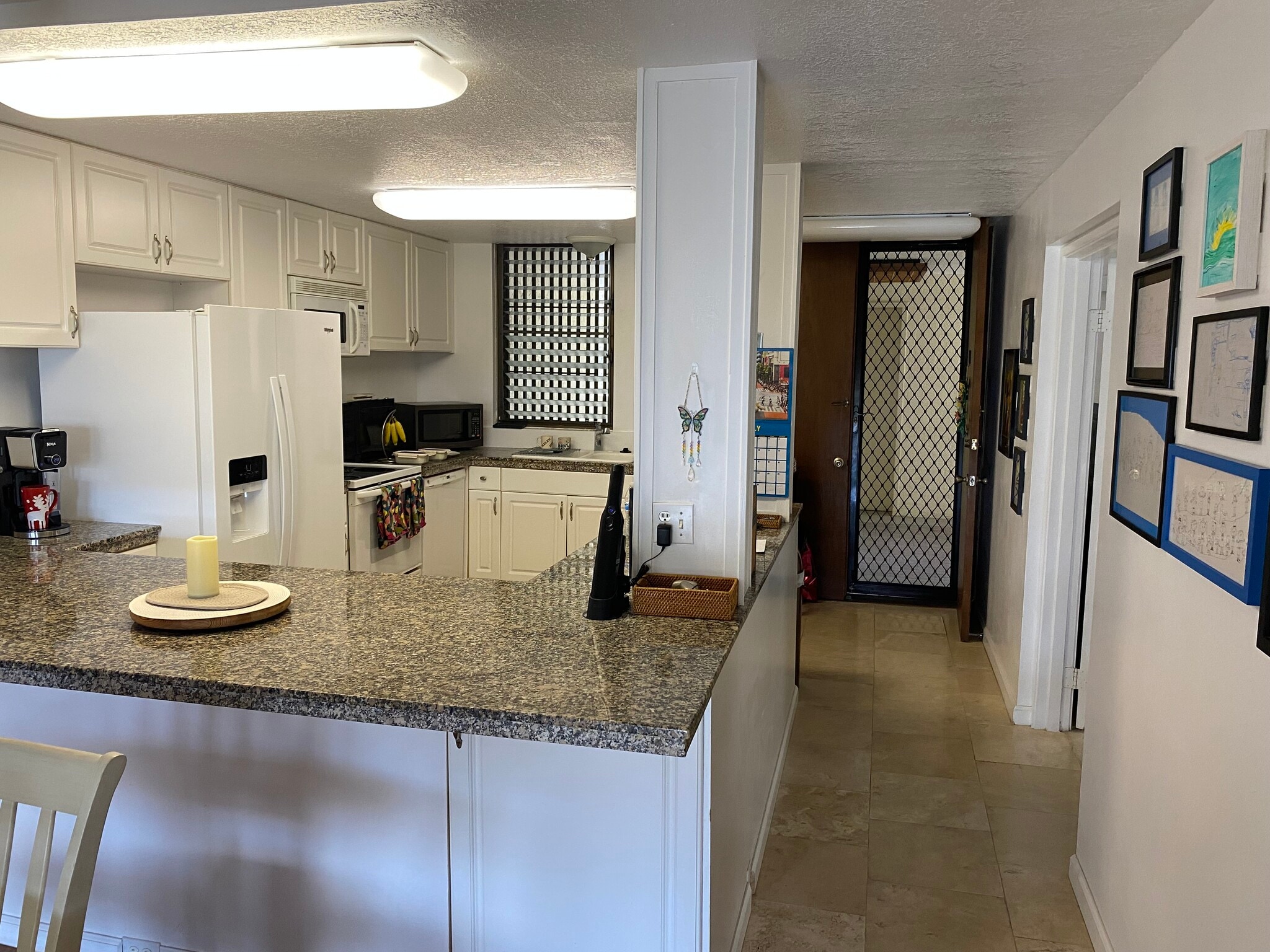 Kitchen - 521 Hahaione St