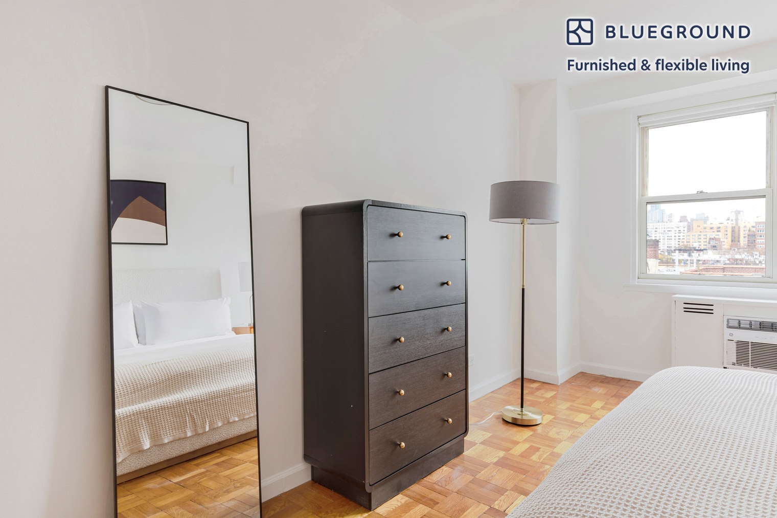 Building Photo - 420 E 80th St