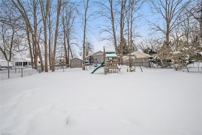 Building Photo - Renovated 2 Bedroom  Ranch for Rent in Aurora