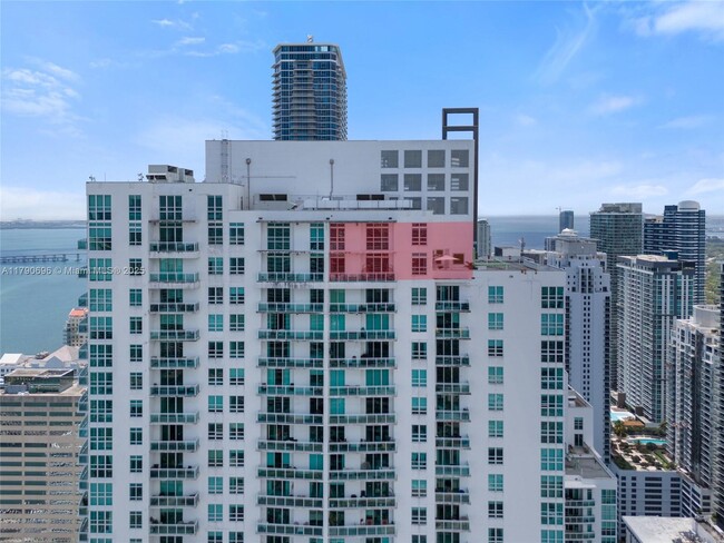 Building Photo - 950 Brickell Bay Dr