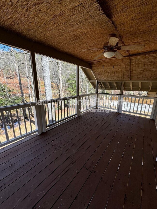Building Photo - 971 Mountain Cove Rd