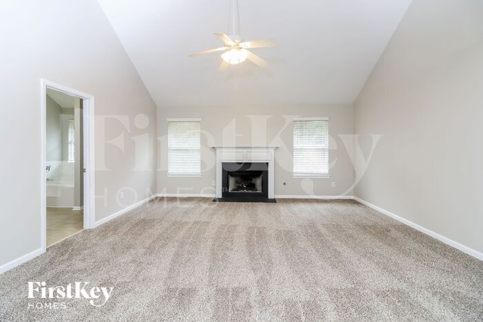 Building Photo - 420 Farmwood Way