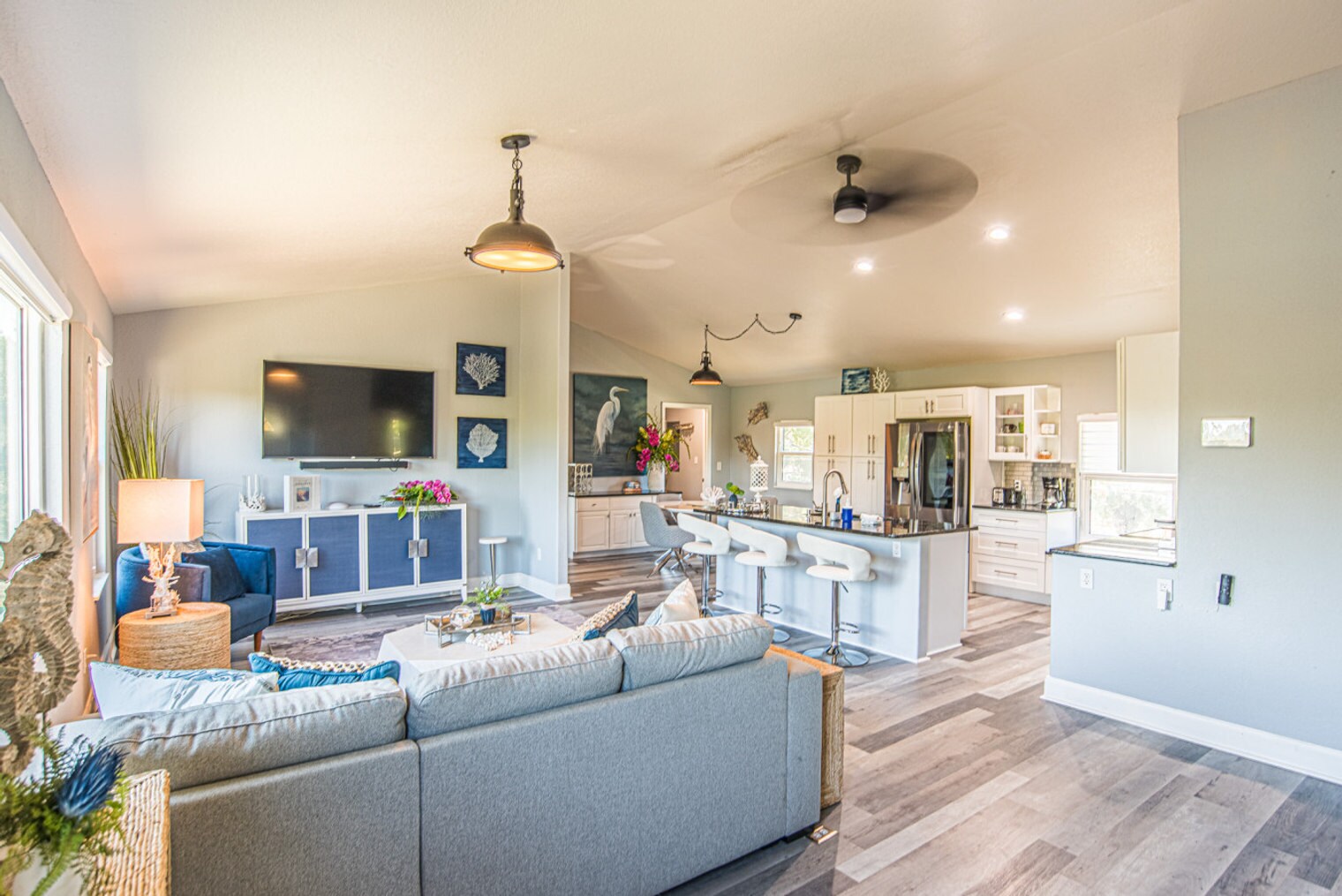 Building Photo - 2247 S Waterman Dr