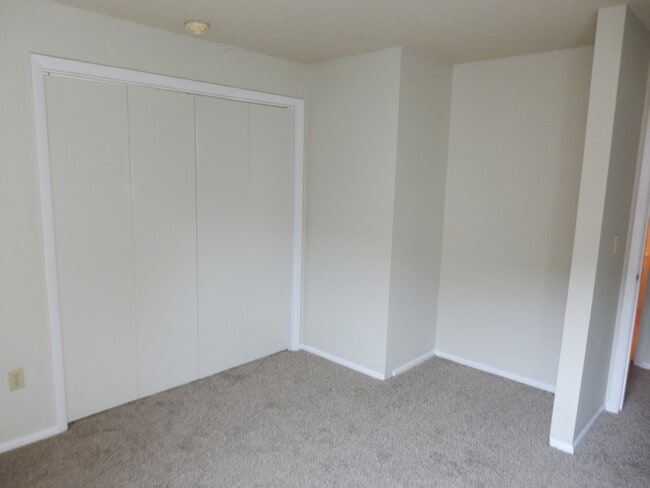 Building Photo - LOVELY spacious 2 bed/2 bath Westminster condo