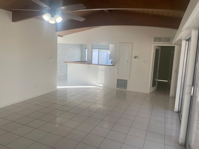 Building Photo - 2630 N Biskra Rd