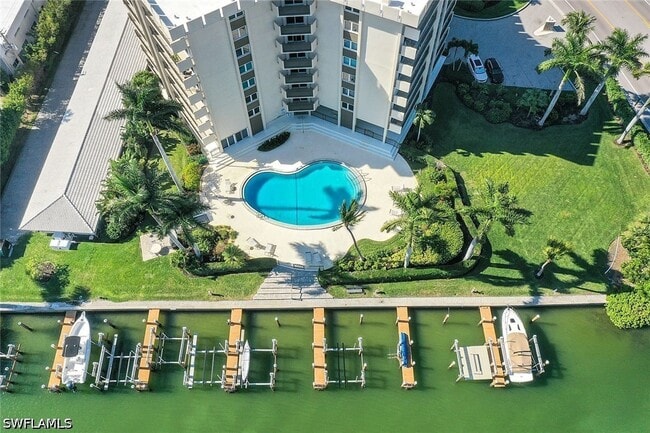 Building Photo - 2150 Gulf Shore Blvd N