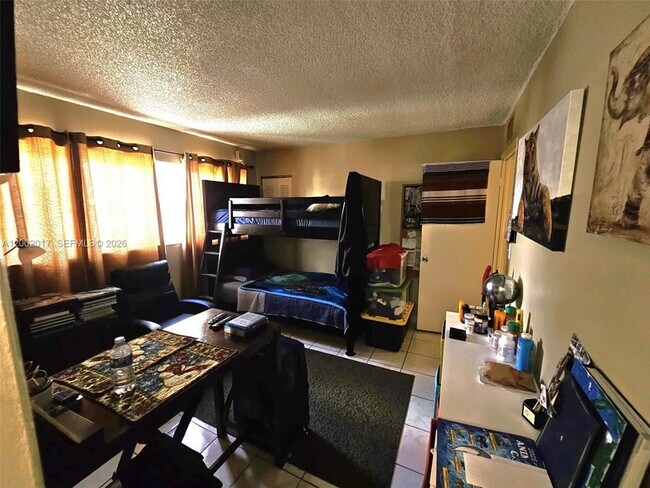 Building Photo - 40 NW 87th Ave